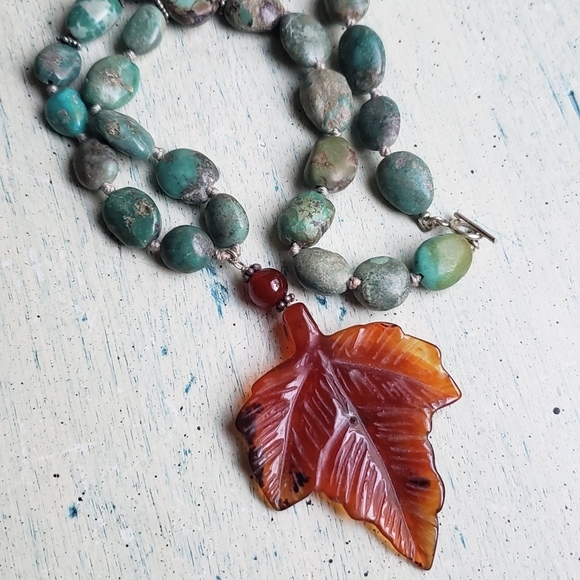 Turquoise stone leaf necklace